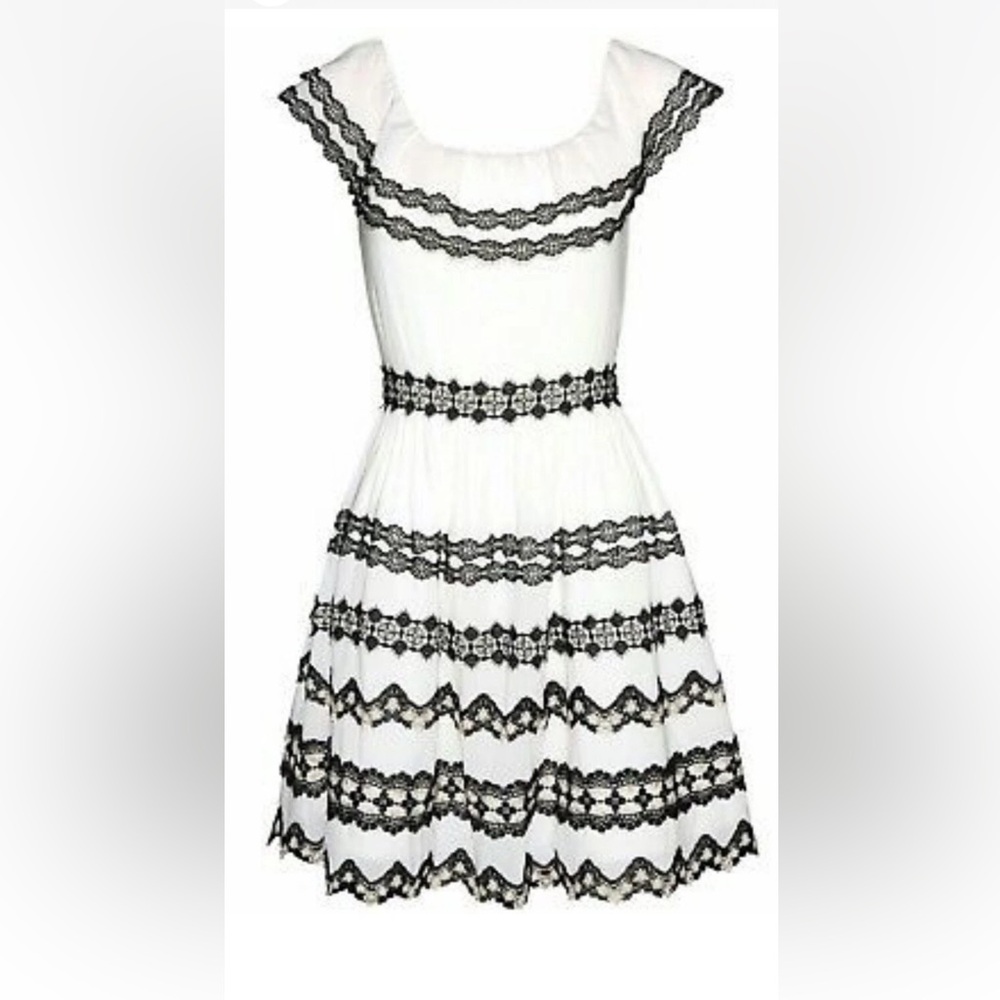 Alice + Olivia Rozzi Off Shoulder Dress - Picture 5 of 12